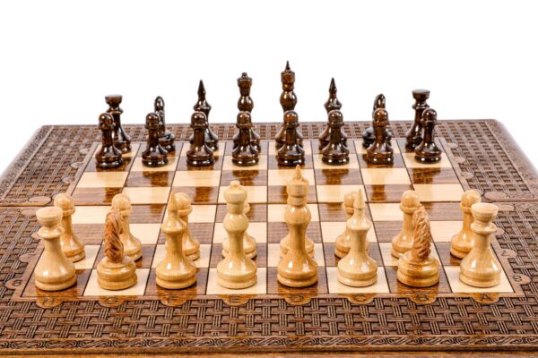 Šachmatai-Backgammon su dekoratyviniu pynimo raštu Klasikinis šachmatų žaidimas Prabangus