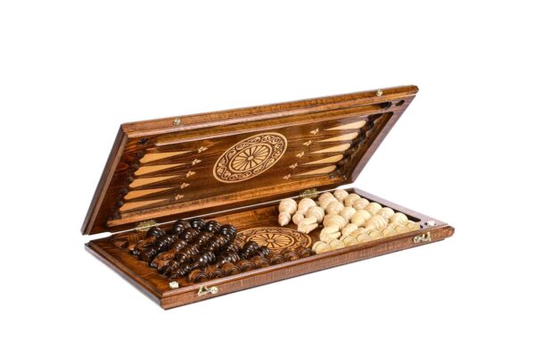 Parduodami klasikiniai prabangūs šachmatų-Backgammon šachmatų rinkiniai
