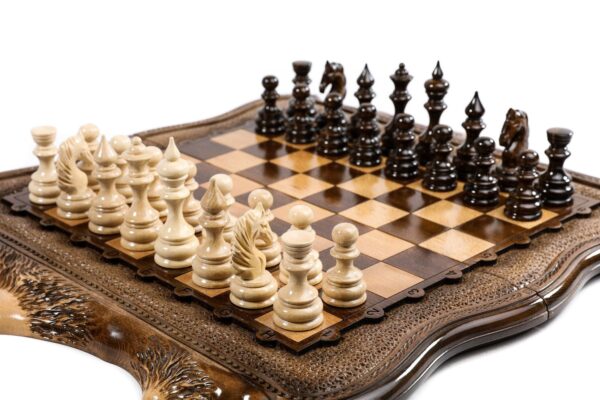Šachmatai-Backgammon su autorių teisių saugomais Ararato kalno kontūrais prabangiais medinių šachmatų rinkiniais